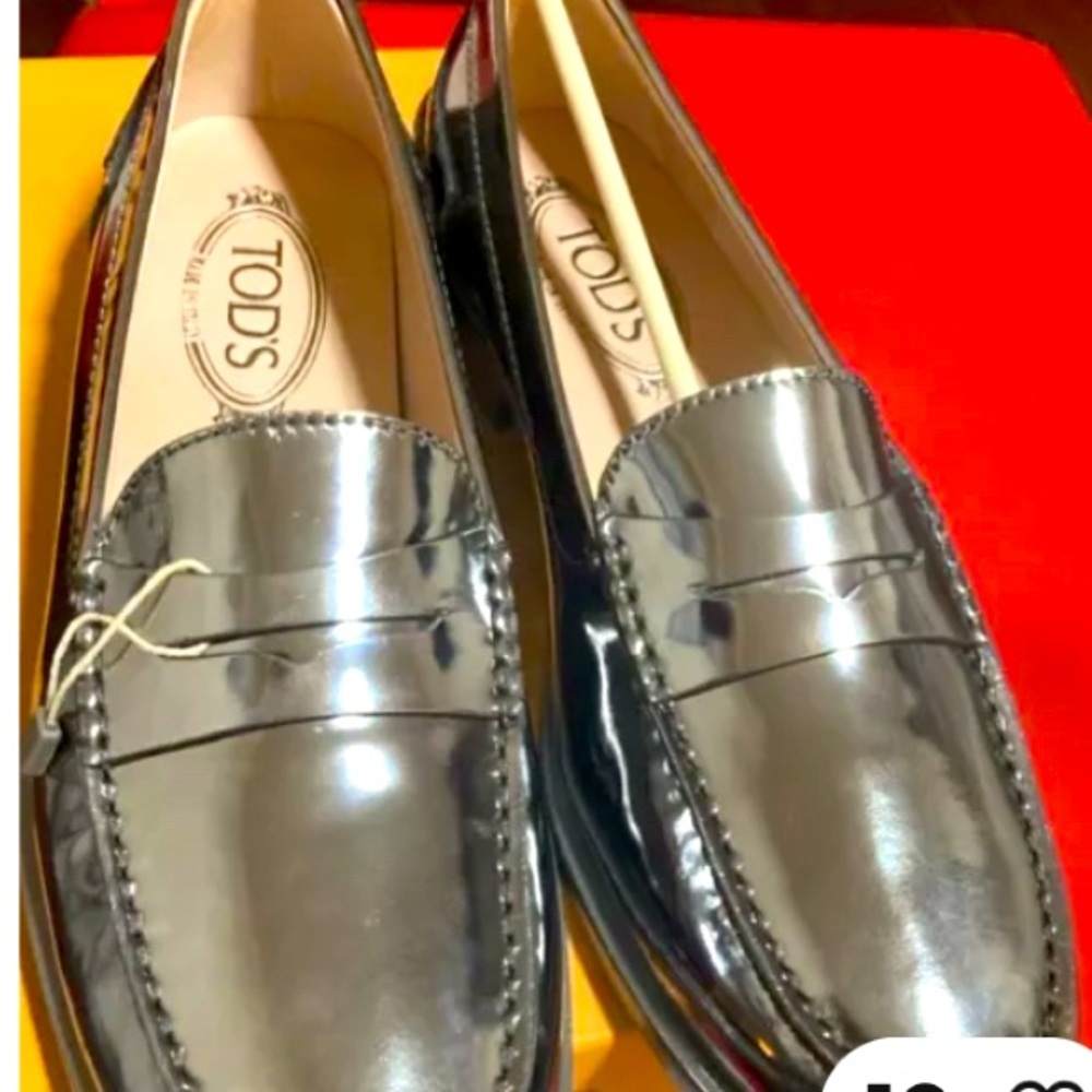 Tod’s women loafers siz 40 new